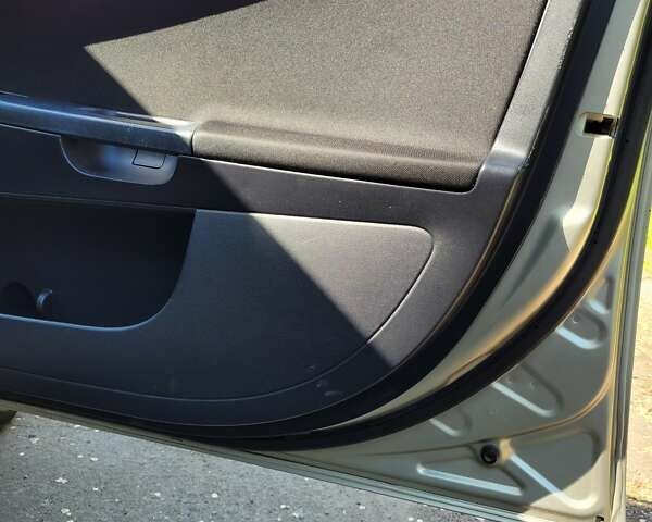 Мицубиси Лансер 2007 в Запорожье на Automoto.ua Бежевый Мицубиси Лансер, объемом двигателя 2 л и пробегом 114 тыс. км за 7450 $, фото 6 на Automoto.ua