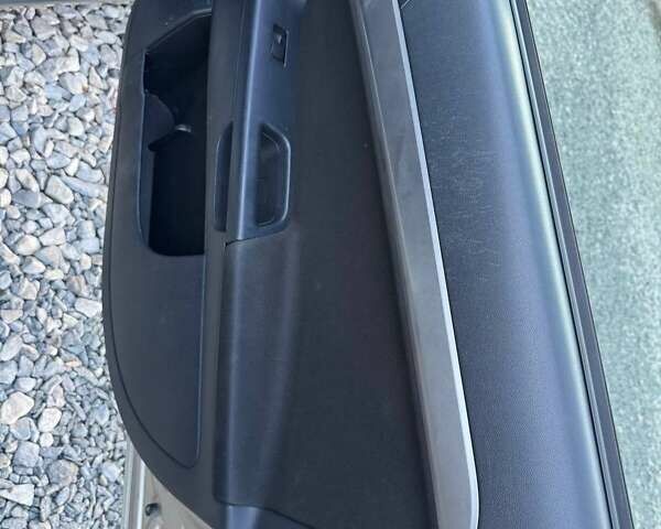 Бежевый Мицубиси Лансер, объемом двигателя 1.5 л и пробегом 187 тыс. км за 5500 $, фото 12 на Automoto.ua