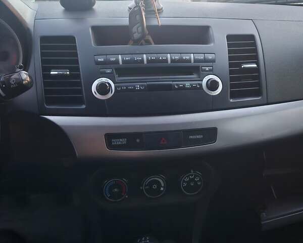 Бежевый Мицубиси Лансер, объемом двигателя 1.5 л и пробегом 187 тыс. км за 5500 $, фото 16 на Automoto.ua