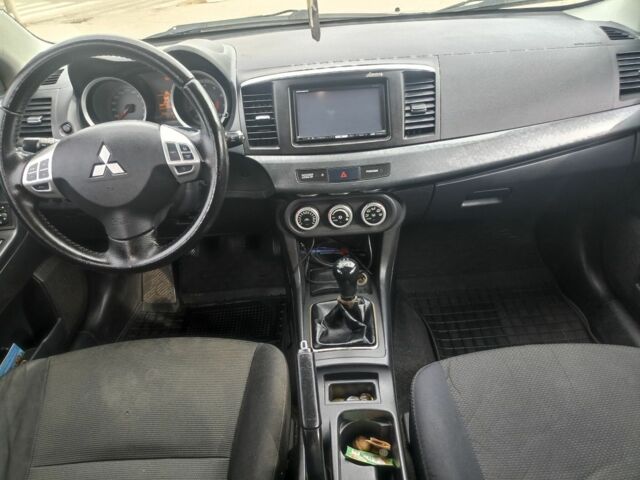 Бежевий Міцубісі Lancer, об'ємом двигуна 2 л та пробігом 340 тис. км за 5700 $, фото 3 на Automoto.ua