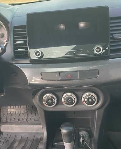 Бежевый Мицубиси Лансер, объемом двигателя 2 л и пробегом 280 тыс. км за 7600 $, фото 8 на Automoto.ua