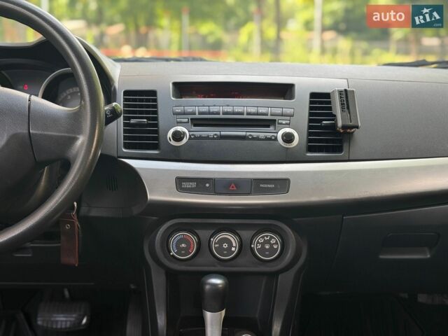 Бежевый Мицубиси Лансер, объемом двигателя 1.5 л и пробегом 185 тыс. км за 6300 $, фото 23 на Automoto.ua