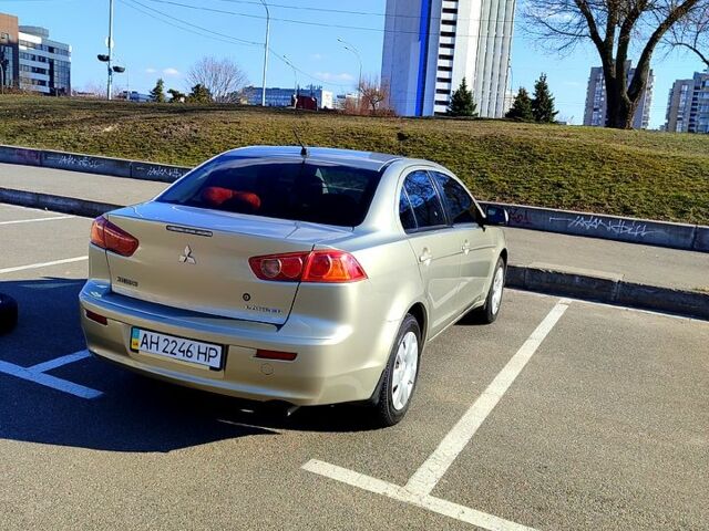 Бежевий Міцубісі Lancer, об'ємом двигуна 1.5 л та пробігом 306 тис. км за 6150 $, фото 5 на Automoto.ua