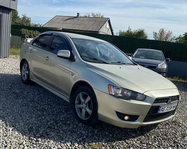 Бежевий Міцубісі Lancer, об'ємом двигуна 2 л та пробігом 250 тис. км за 5500 $, фото 7 на Automoto.ua