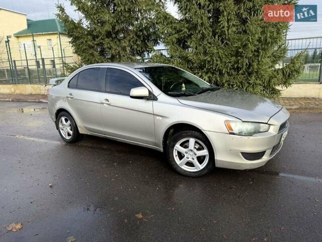 Бежевий Міцубісі Lancer, об'ємом двигуна 1.5 л та пробігом 288 тис. км за 4300 $, фото 4 на Automoto.ua
