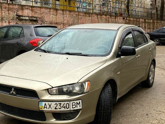 Бежевый Мицубиси Лансер, объемом двигателя 1.5 л и пробегом 220 тыс. км за 6500 $, фото 1 на Automoto.ua