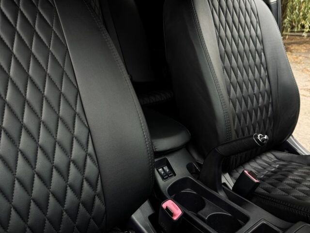 Бежевий Міцубісі Lancer, об'ємом двигуна 2 л та пробігом 280 тис. км за 8000 $, фото 5 на Automoto.ua