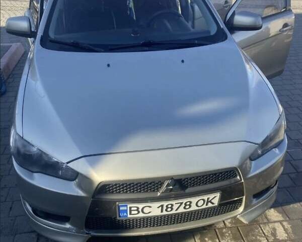 Бежевый Мицубиси Лансер, объемом двигателя 2 л и пробегом 220 тыс. км за 7300 $, фото 3 на Automoto.ua