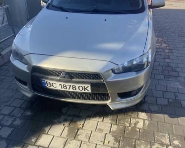 Бежевый Мицубиси Лансер, объемом двигателя 2 л и пробегом 220 тыс. км за 7300 $, фото 2 на Automoto.ua