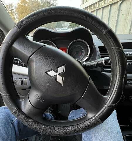 Мицубиси Лансер 2008 в Киеве на Automoto.ua Бежевый Мицубиси Лансер, объемом двигателя 1.5 л и пробегом 224 тыс. км за 5400 $, фото 14 на Automoto.ua