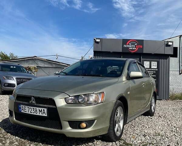 Бежевий Міцубісі Lancer, об'ємом двигуна 2 л та пробігом 250 тис. км за 5500 $, фото 1 на Automoto.ua