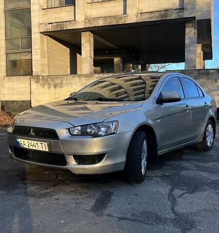 Мицубиси Лансер 2008 в Киеве на Automoto.ua Бежевый Мицубиси Лансер, объемом двигателя 1.5 л и пробегом 224 тыс. км за 5400 $, фото 7 на Automoto.ua