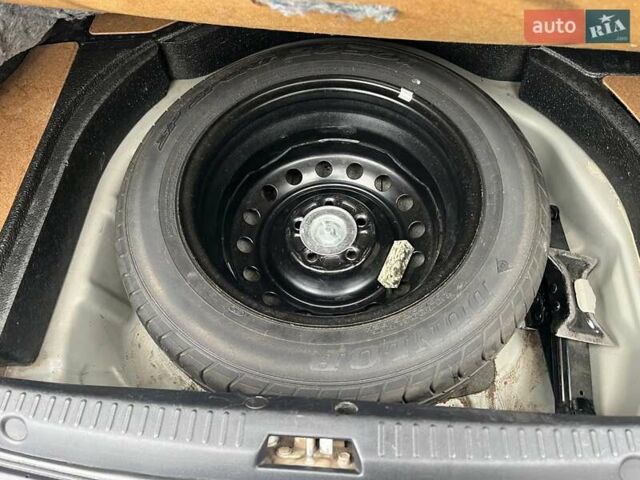 Бежевый Мицубиси Лансер, объемом двигателя 1.5 л и пробегом 230 тыс. км за 5950 $, фото 16 на Automoto.ua