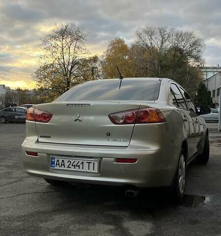 Мицубиси Лансер 2008 в Киеве на Automoto.ua Бежевый Мицубиси Лансер, объемом двигателя 1.5 л и пробегом 224 тыс. км за 5400 $, фото 4 на Automoto.ua