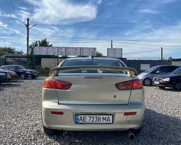 Бежевий Міцубісі Lancer, об'ємом двигуна 2 л та пробігом 250 тис. км за 5500 $, фото 5 на Automoto.ua