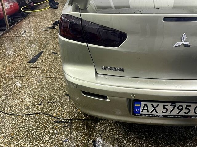 Бежевый Мицубиси Лансер, объемом двигателя 1.5 л и пробегом 0 тыс. км за 5700 $, фото 4 на Automoto.ua