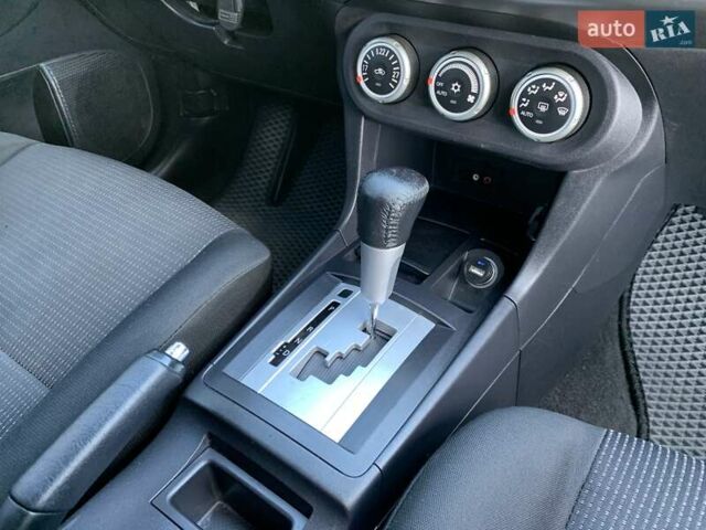 Бежевий Міцубісі Lancer, об'ємом двигуна 2 л та пробігом 175 тис. км за 7650 $, фото 32 на Automoto.ua