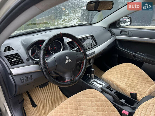 Бежевий Міцубісі Lancer, об'ємом двигуна 1.5 л та пробігом 245 тис. км за 6499 $, фото 9 на Automoto.ua