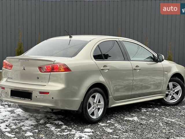 Бежевий Міцубісі Lancer, об'ємом двигуна 1.5 л та пробігом 245 тис. км за 6499 $, фото 3 на Automoto.ua