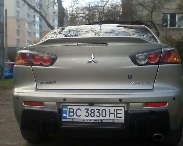 Бежевий Міцубісі Lancer, об'ємом двигуна 1.5 л та пробігом 240 тис. км за 6800 $, фото 3 на Automoto.ua