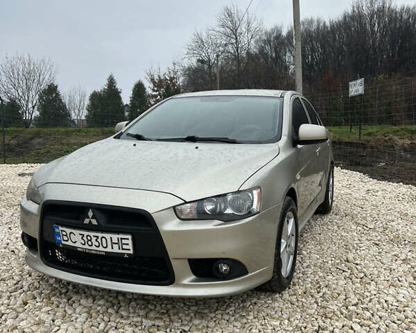 Бежевий Міцубісі Lancer, об'ємом двигуна 1.5 л та пробігом 240 тис. км за 6500 $, фото 3 на Automoto.ua