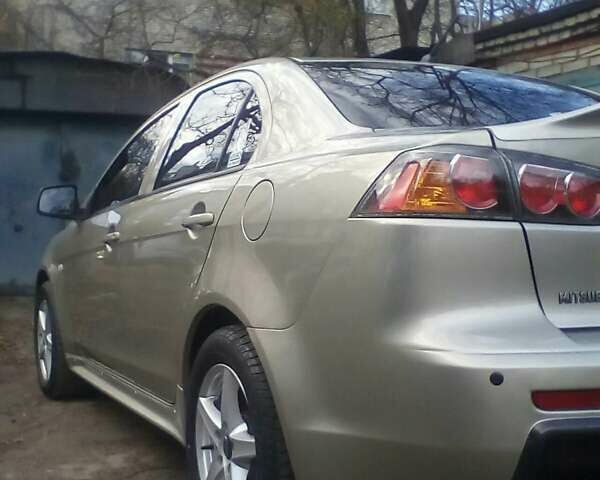 Бежевий Міцубісі Lancer, об'ємом двигуна 1.5 л та пробігом 240 тис. км за 6800 $, фото 2 на Automoto.ua