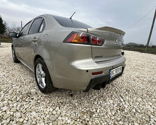 Бежевий Міцубісі Lancer, об'ємом двигуна 1.5 л та пробігом 240 тис. км за 6500 $, фото 13 на Automoto.ua