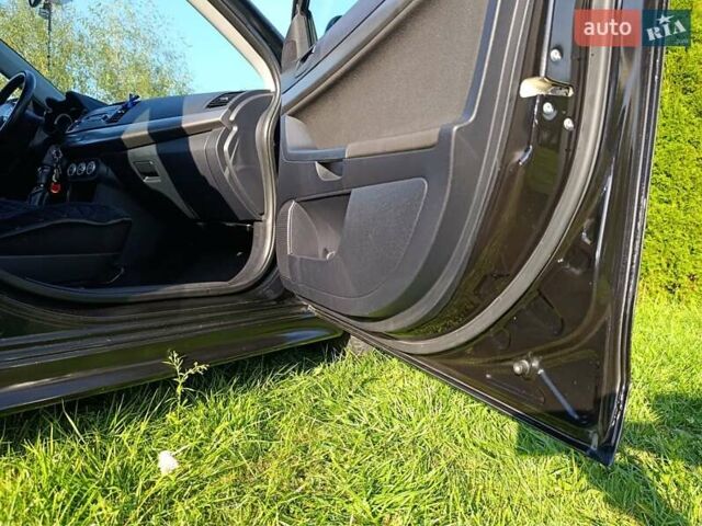 Чорний Міцубісі Lancer, об'ємом двигуна 1.8 л та пробігом 188 тис. км за 6399 $, фото 24 на Automoto.ua