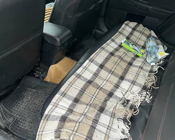 Черный Мицубиси Лансер, объемом двигателя 2 л и пробегом 260 тыс. км за 6000 $, фото 3 на Automoto.ua