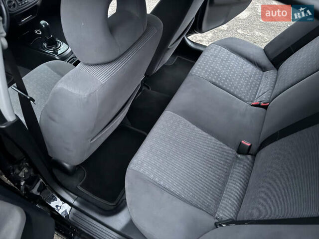 Черный Мицубиси Лансер, объемом двигателя 1.58 л и пробегом 154 тыс. км за 5500 $, фото 32 на Automoto.ua