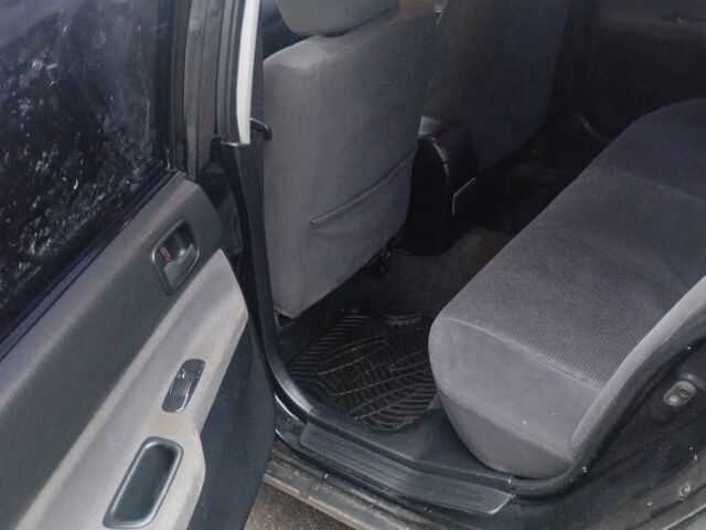 Чорний Міцубісі Lancer, об'ємом двигуна 1.6 л та пробігом 211 тис. км за 3700 $, фото 5 на Automoto.ua