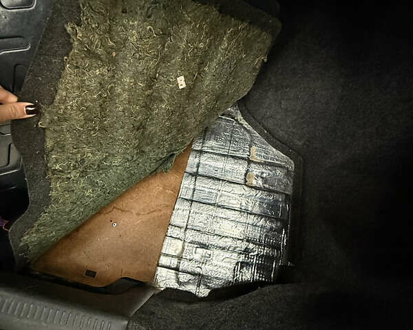 Черный Мицубиси Лансер, объемом двигателя 1.58 л и пробегом 236 тыс. км за 4300 $, фото 38 на Automoto.ua