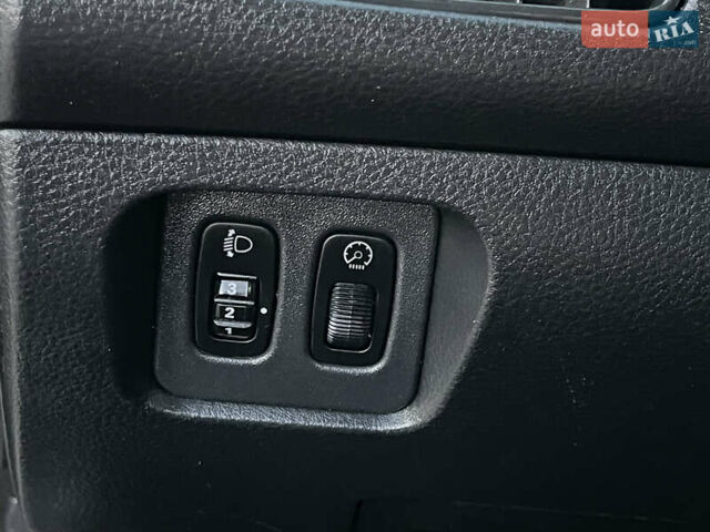 Мицубиси Лансер 2005 в Черкассах на Automoto.ua Черный Мицубиси Лансер, объемом двигателя 1.58 л и пробегом 368 тыс. км за 4400 $, фото 36 на Automoto.ua