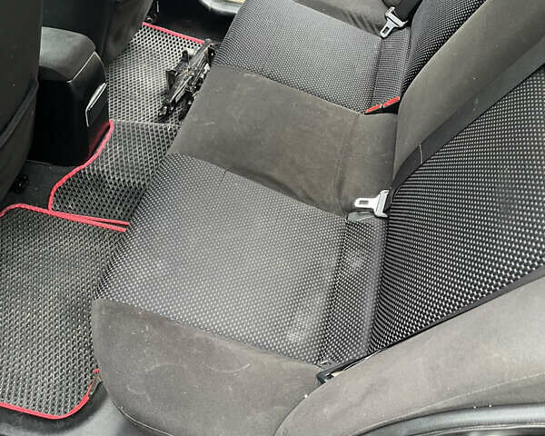 Чорний Міцубісі Lancer, об'ємом двигуна 1.58 л та пробігом 360 тис. км за 1500 $, фото 10 на Automoto.ua