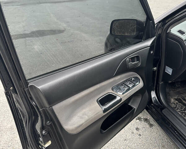 Черный Мицубиси Лансер, объемом двигателя 1.6 л и пробегом 200 тыс. км за 3499 $, фото 7 на Automoto.ua