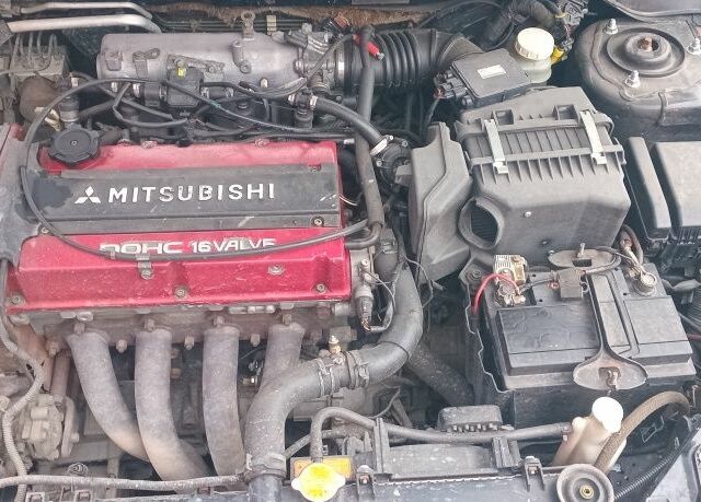 Черный Мицубиси Лансер, объемом двигателя 2 л и пробегом 270 тыс. км за 3200 $, фото 6 на Automoto.ua