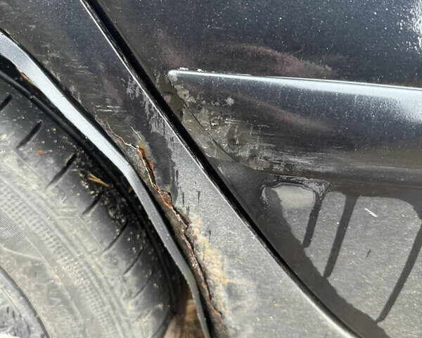 Черный Мицубиси Лансер, объемом двигателя 1.58 л и пробегом 264 тыс. км за 4600 $, фото 7 на Automoto.ua