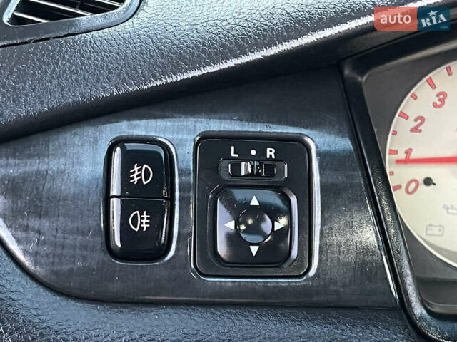 Мицубиси Лансер 2005 в Черкассах на Automoto.ua Черный Мицубиси Лансер, объемом двигателя 1.58 л и пробегом 368 тыс. км за 4400 $, фото 37 на Automoto.ua