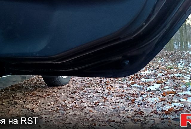 Чорний Міцубісі Lancer, об'ємом двигуна 1.6 л та пробігом 345 тис. км за 3700 $, фото 4 на Automoto.ua