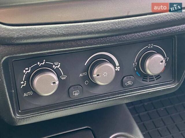 Чорний Міцубісі Lancer, об'ємом двигуна 2 л та пробігом 248 тис. км за 4990 $, фото 17 на Automoto.ua