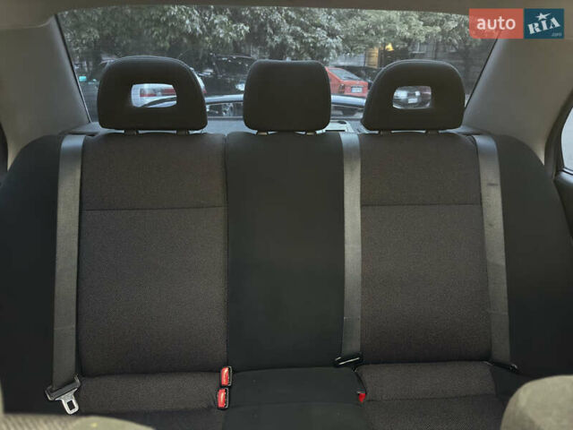 Черный Мицубиси Лансер, объемом двигателя 2 л и пробегом 255 тыс. км за 5000 $, фото 7 на Automoto.ua