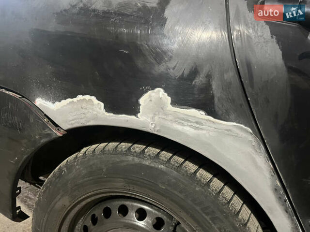 Черный Мицубиси Лансер, объемом двигателя 1.58 л и пробегом 250 тыс. км за 2450 $, фото 8 на Automoto.ua