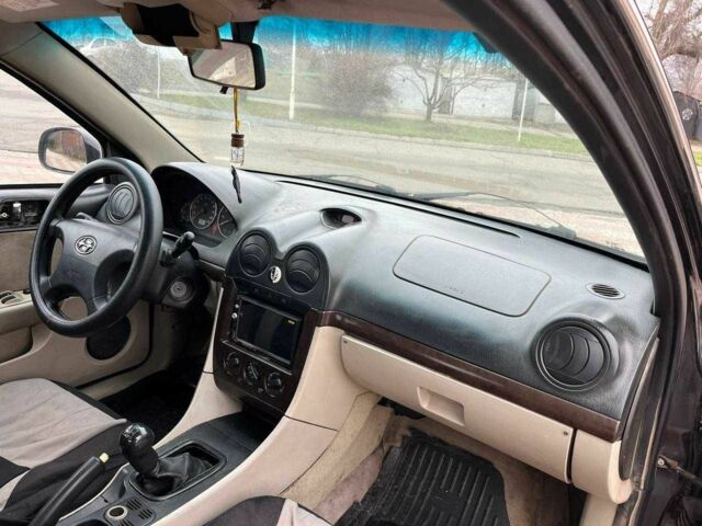 Черный Мицубиси Лансер, объемом двигателя 1.6 л и пробегом 250 тыс. км за 1300 $, фото 7 на Automoto.ua