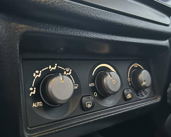 Чорний Міцубісі Lancer, об'ємом двигуна 1.58 л та пробігом 230 тис. км за 4350 $, фото 15 на Automoto.ua