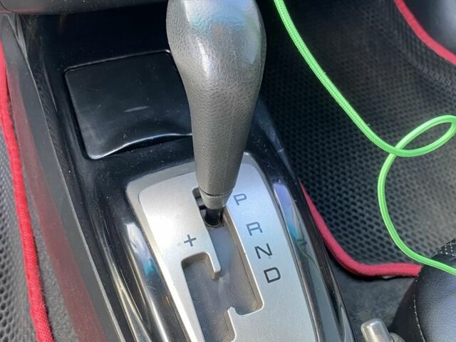 Черный Мицубиси Лансер, объемом двигателя 1.6 л и пробегом 200 тыс. км за 3400 $, фото 6 на Automoto.ua