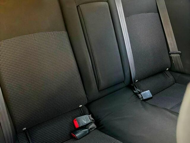 Черный Мицубиси Лансер, объемом двигателя 2 л и пробегом 224 тыс. км за 7000 $, фото 4 на Automoto.ua