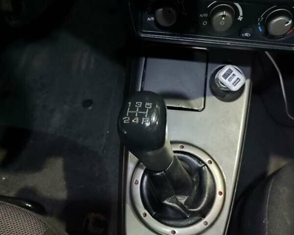 Чорний Міцубісі Lancer, об'ємом двигуна 2 л та пробігом 145 тис. км за 5000 $, фото 6 на Automoto.ua