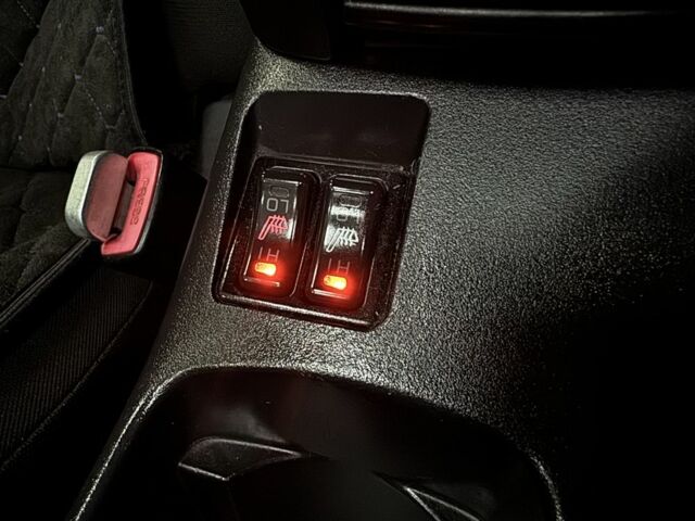 Чорний Міцубісі Lancer, об'ємом двигуна 1.5 л та пробігом 201 тис. км за 6900 $, фото 15 на Automoto.ua