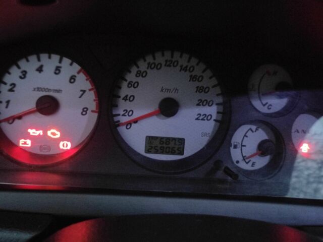 Чорний Міцубісі Lancer, об'ємом двигуна 1.6 л та пробігом 259 тис. км за 4500 $, фото 6 на Automoto.ua