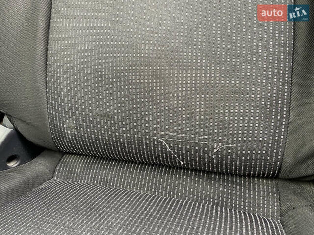 Мицубиси Лансер 2007 в Киеве на Automoto.ua Черный Мицубиси Лансер, объемом двигателя 2 л и пробегом 206 тыс. км за 6900 $, фото 20 на Automoto.ua